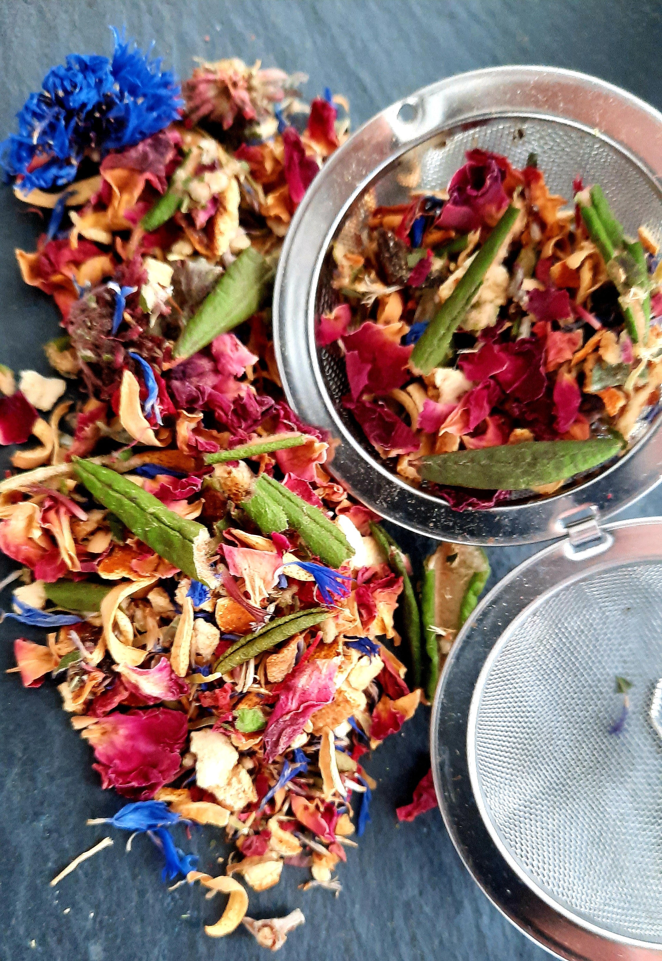 Miss Tea Gris – L'Élégance Florale d’un Lady Grey Naturel